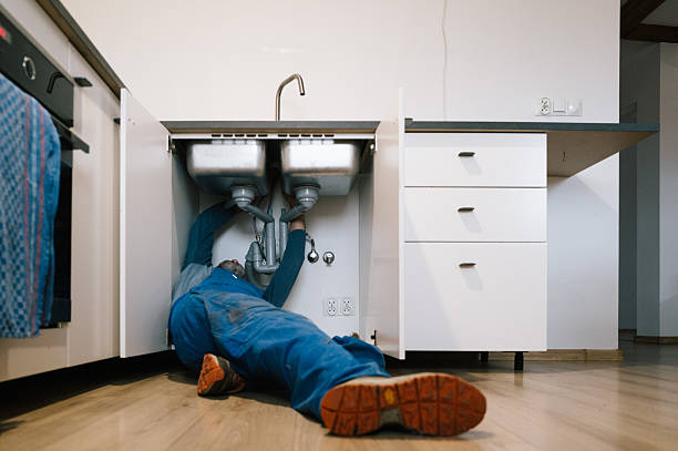 Professional Leak Detection technician working in Commack, NY